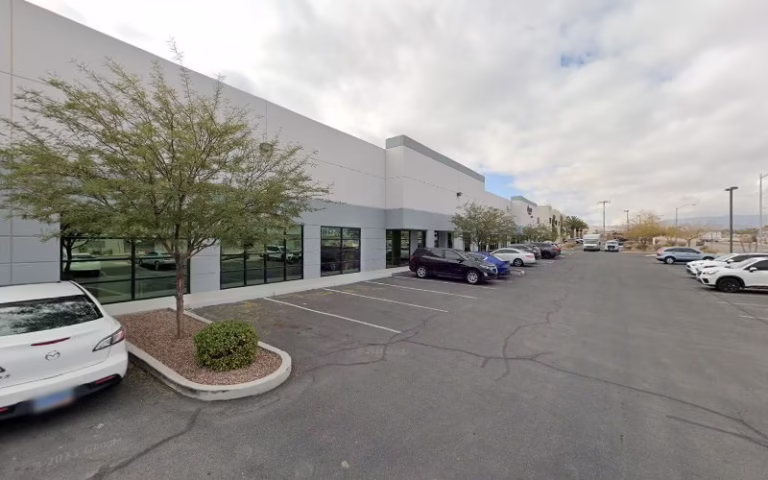 310678 chop chop tree 768x480