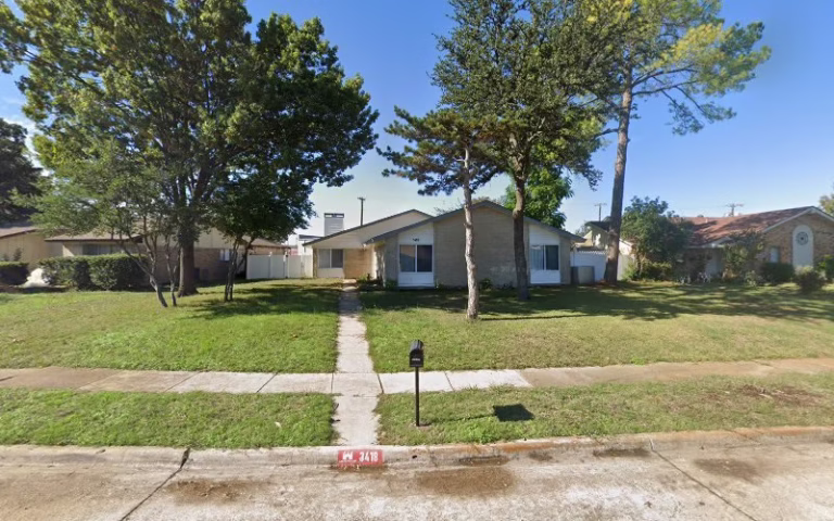 312588 toilets profs fix comm res 768x480