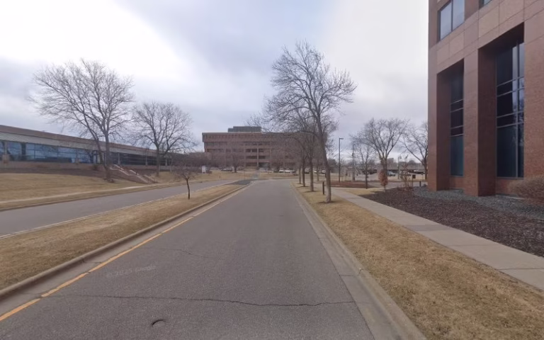 314073 window store 1 768x480