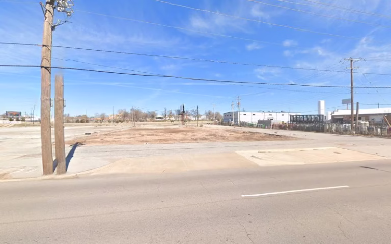 318217 kitchens baths and granite 768x480