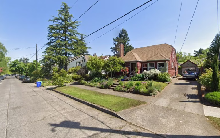 318390 red rooster remodeling inc 768x480