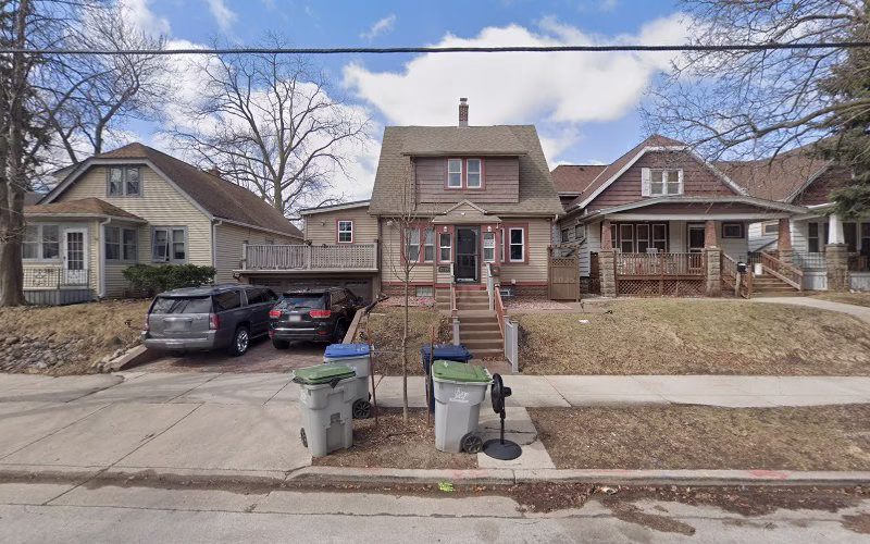 318458 milwaukee bathroom remodeling experts