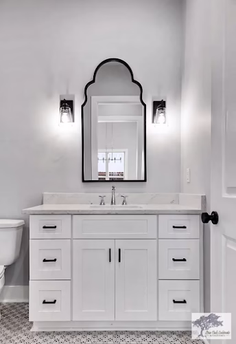 318973 live oak cabinets