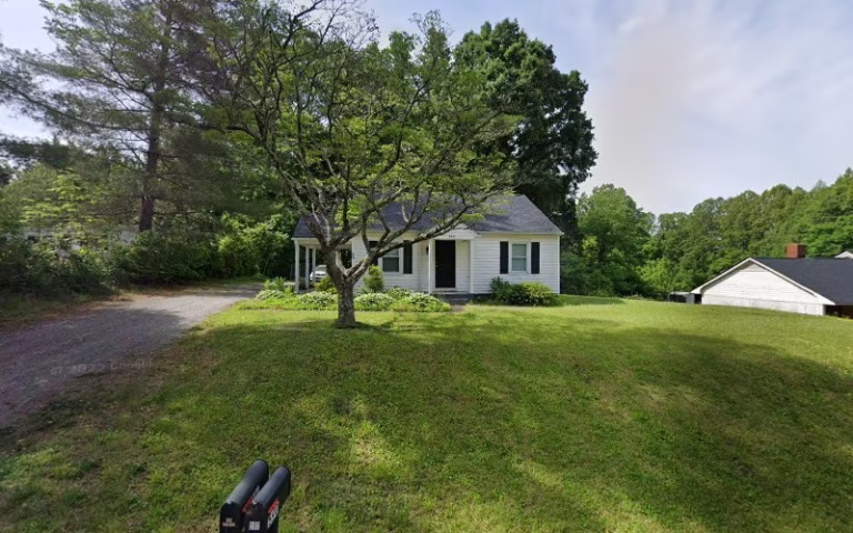 320085 big 8220a8221 handyman service 1 768x480