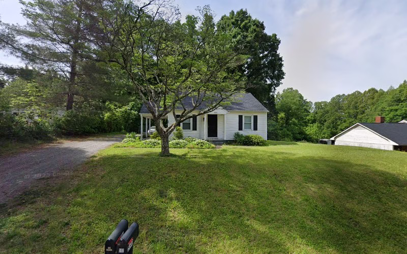 320085 big 8220a8221 handyman service 1