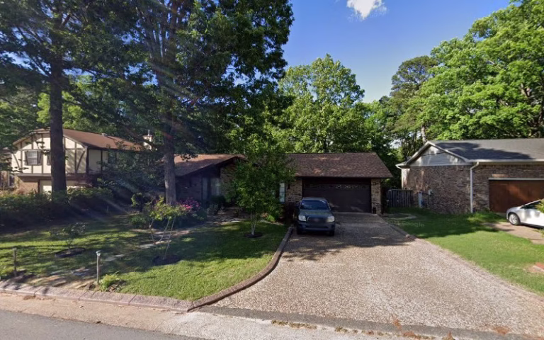 320660 a bear honey do 1 768x480