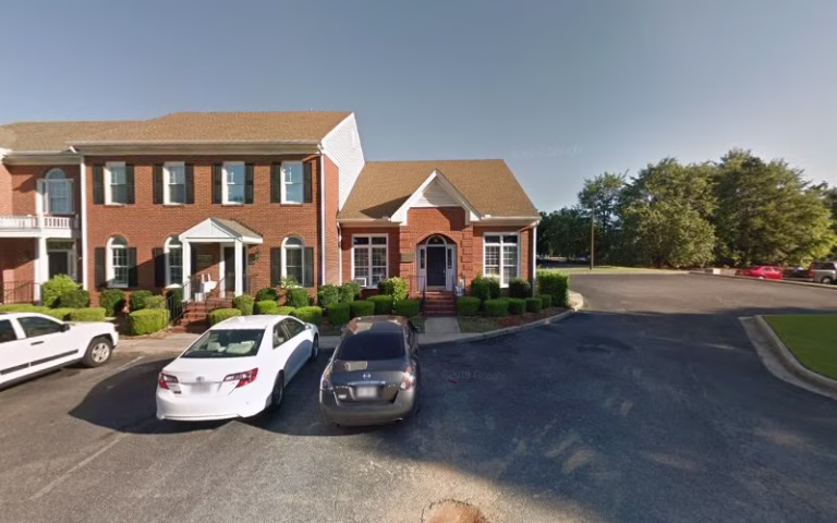 320733 cosmic cleaninghandyman serv. llc 768x480