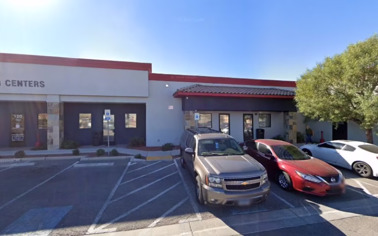 321405 gdr garage doors repair llc 768x480