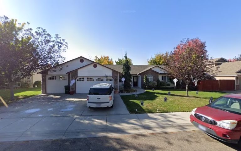 321673 pauls garage doors 768x480