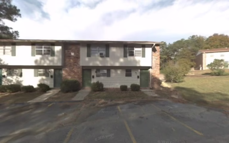 322556 mccoys pressure washing 768x480