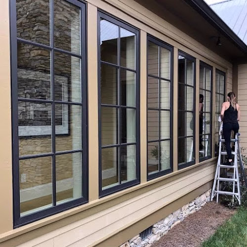 322967 streakless window services