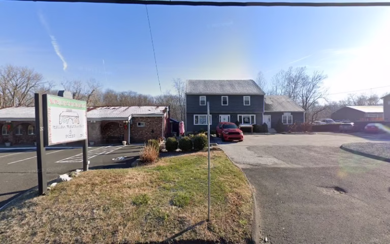 323323 new milford window cleaning co 768x480