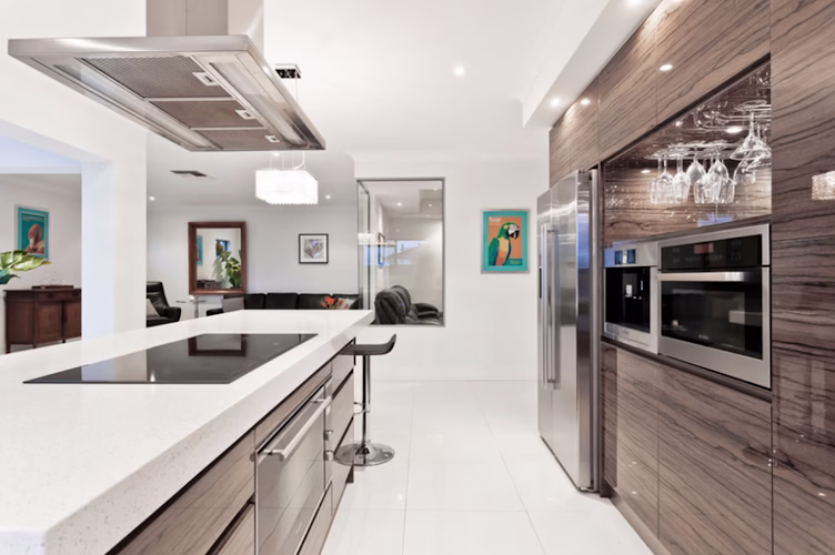 323339 shiny cleaning services