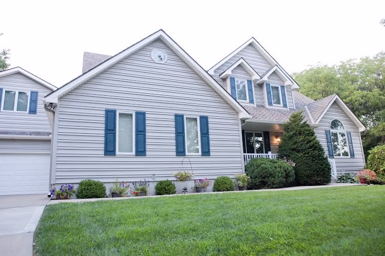 323554 continental siding 8211 columbia showroom