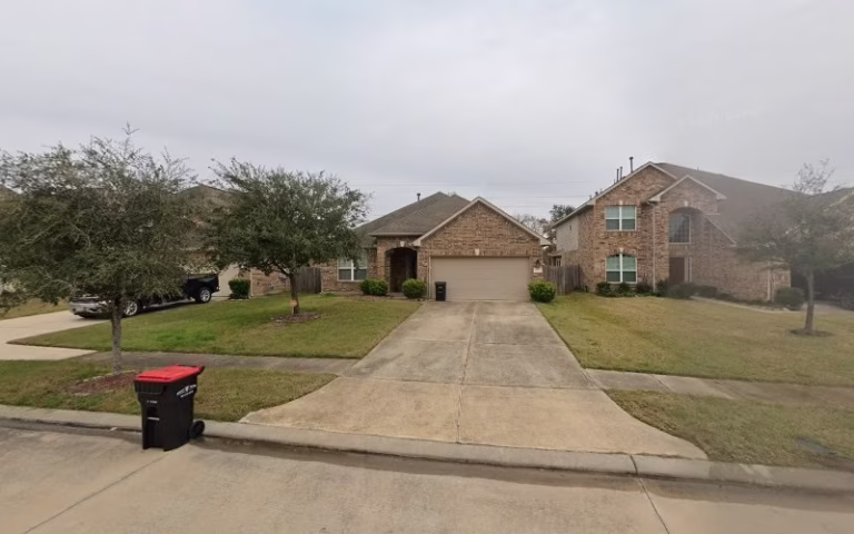 323709 rb windows siding 768x480