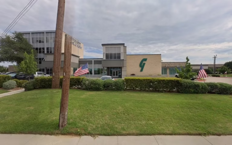 324374 unistar property management 768x480