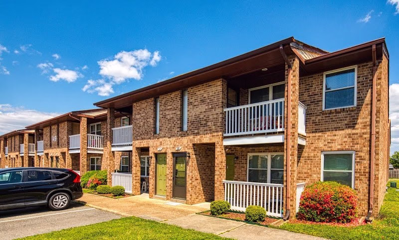 324685 coliseum gardens apartments