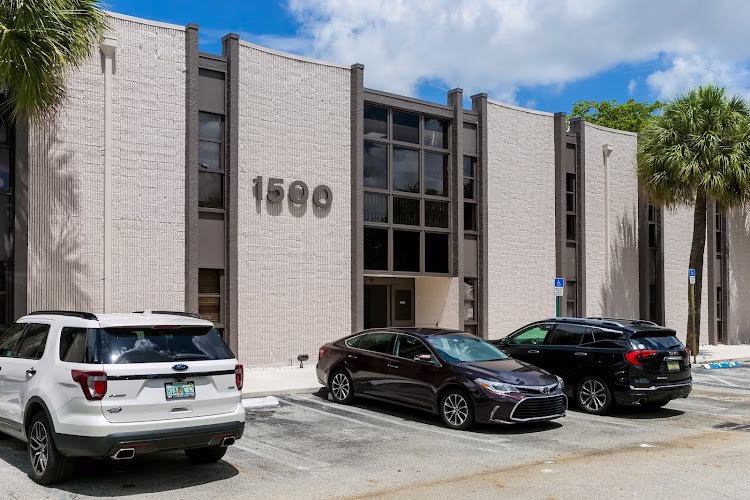 324899 box real estate llc