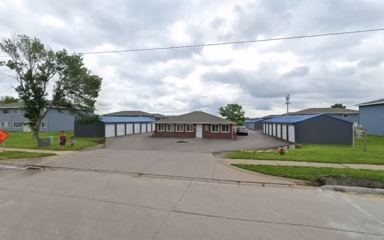 325054 nest cedar rapids 768x480