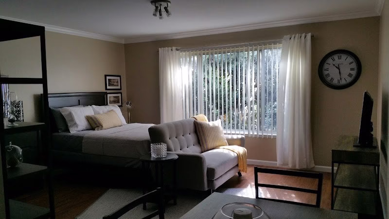 325400 cal bay property management