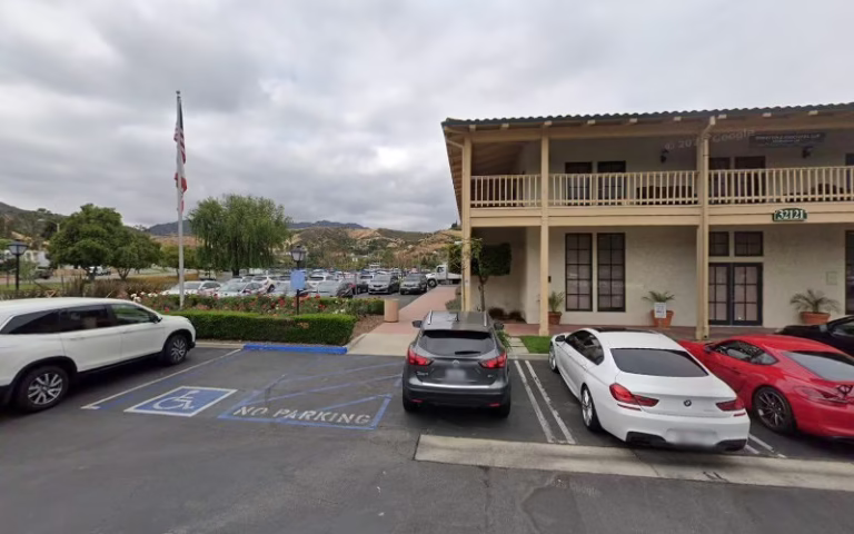 325535 westlake landing management 768x480