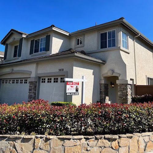 325550 esquire property management