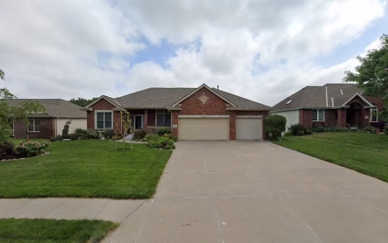 326933 a 1 property management 768x480