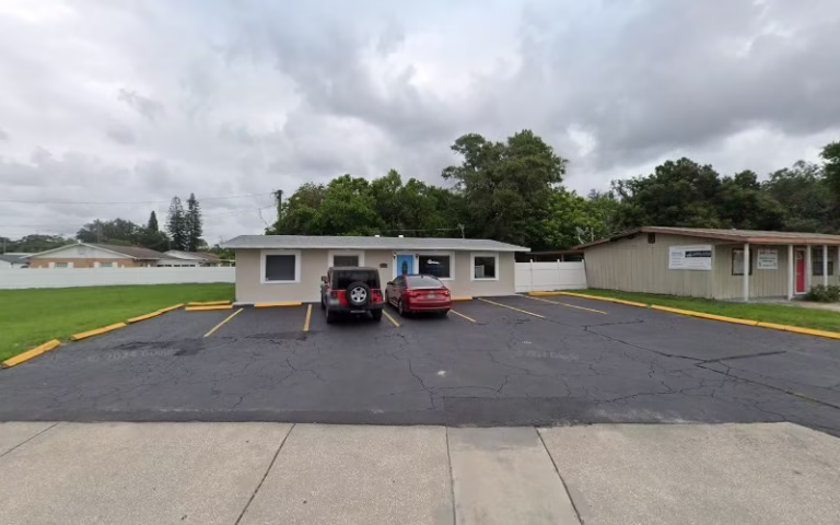 327989 ocean blue community management 768x480