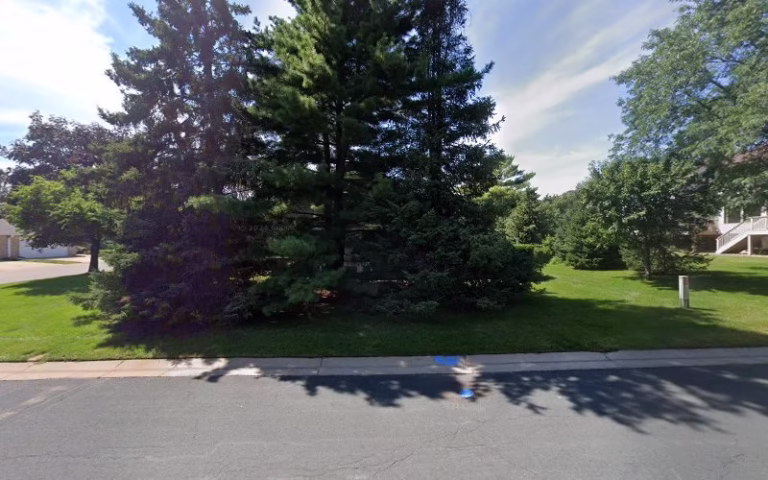 328302 m h property management 7 768x480