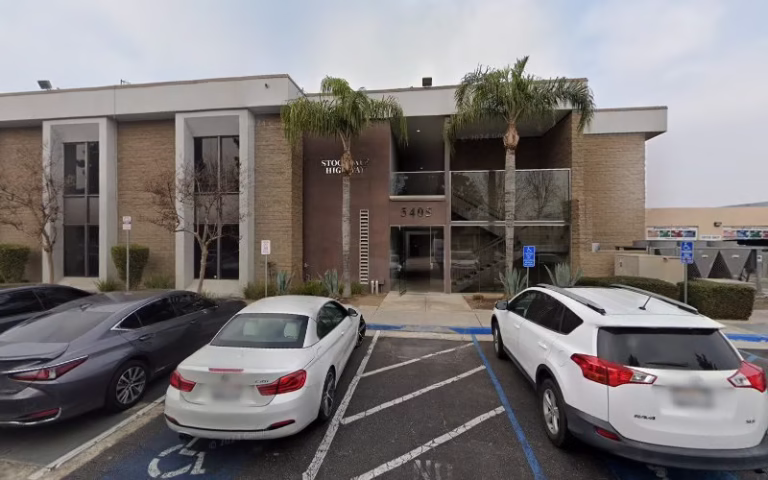 328320 bakersfield property management 1 768x480