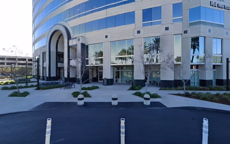 328673 vista property management oc 1 768x480