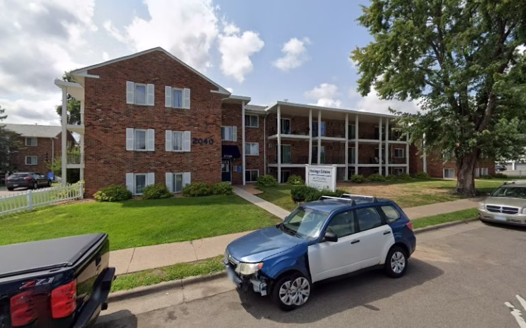 329350 h val j rothschild 2 768x480