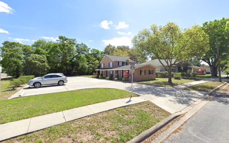 330991 outlet property management llc 768x480