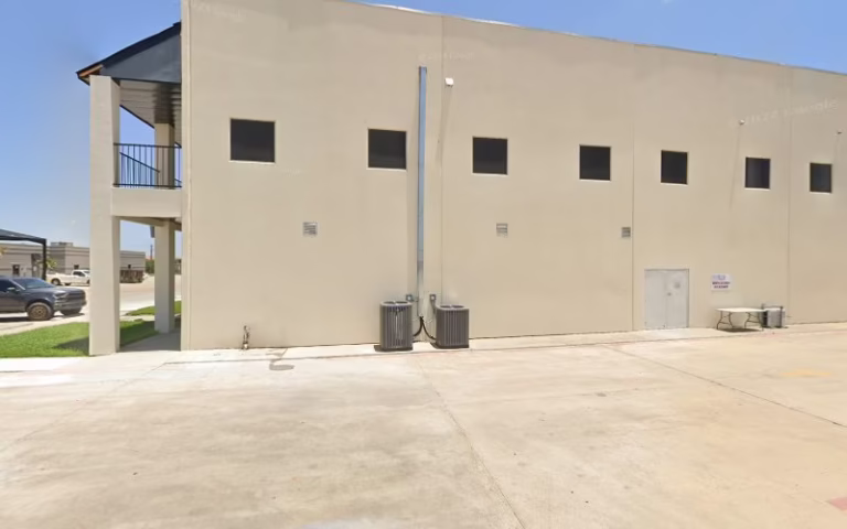 331663 casting crowns real estate agency 768x480