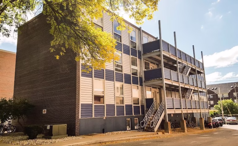 331761 randall park rentals 768x470