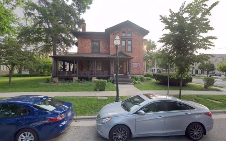 331782 mullins apartments 768x480