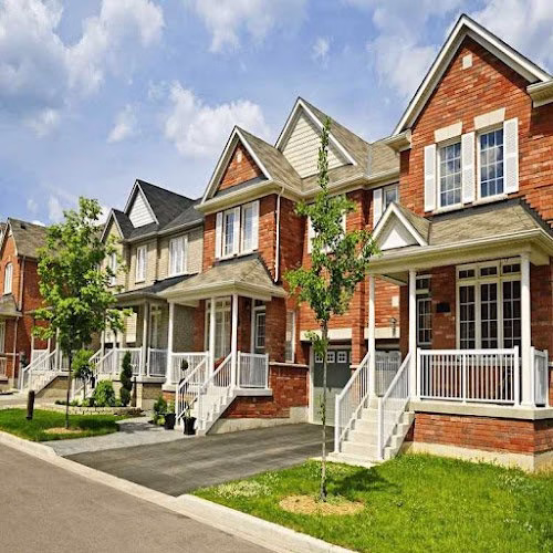 331927 doormen realty