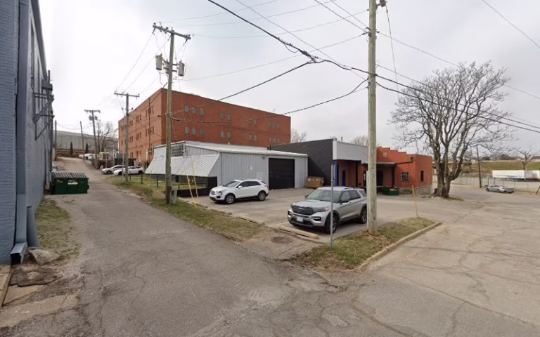 332555 lyle building group 768x480