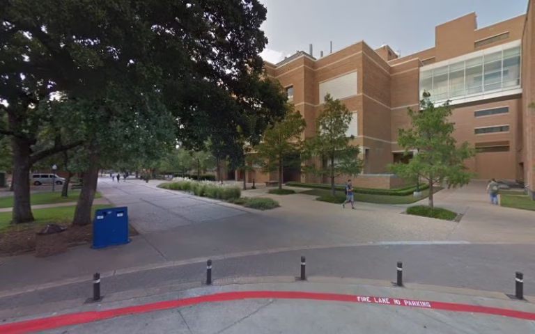 332565 hunt construction group 768x480