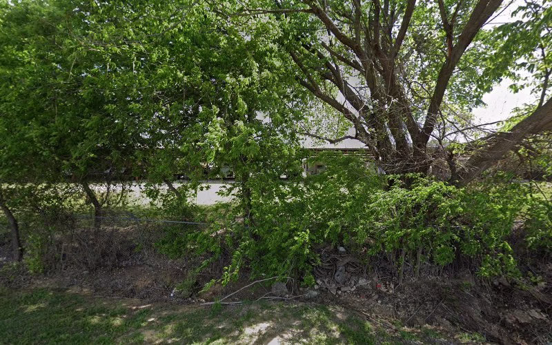 344400 a c cabinet shop 1