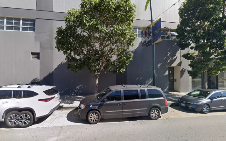 344585 steve bowie custom cabinetry and furniture 768x480