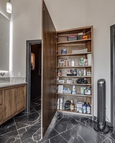 344785 square cabinet llc