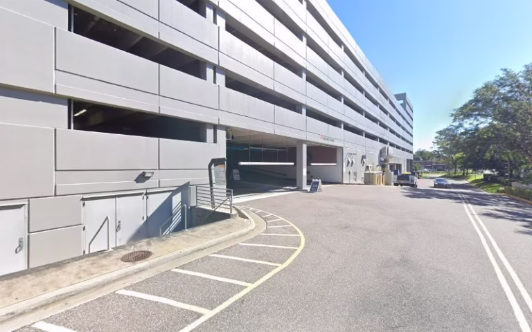 346873 power surge electricians 768x480