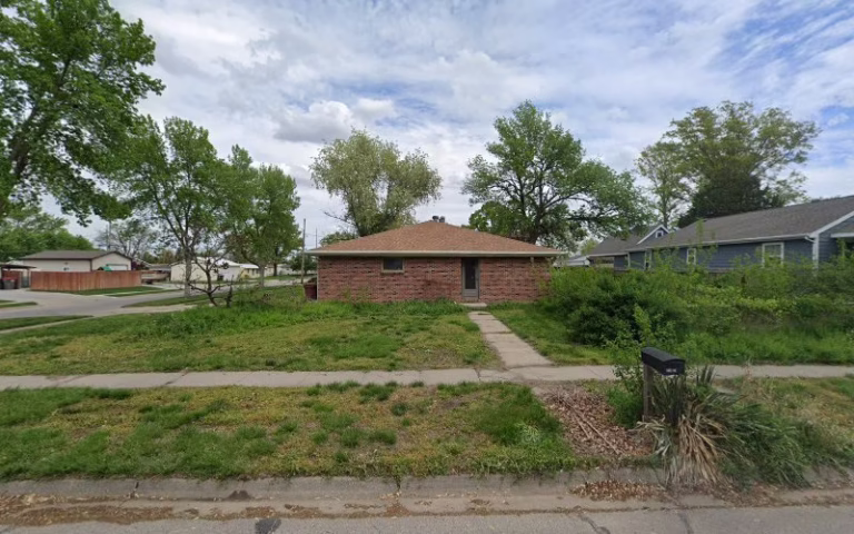 347659 j c co 768x480