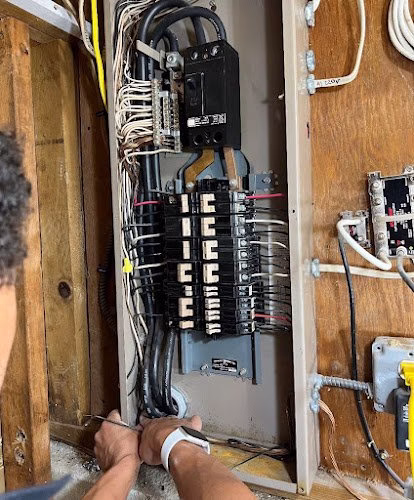 349024 born to shine llc 8211 electrician in danbury