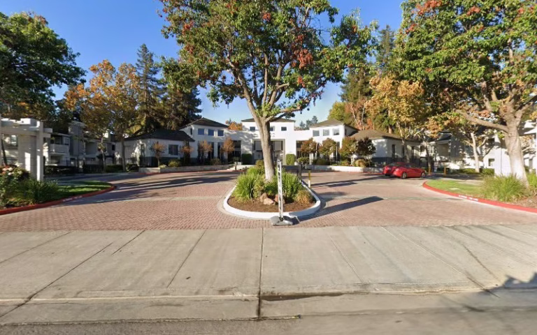 349143 fast response electricians 768x480