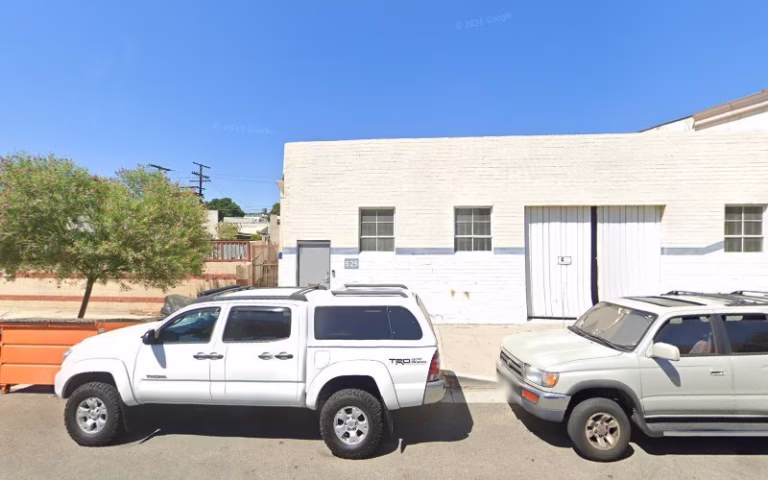 352062 studio za 1 768x480