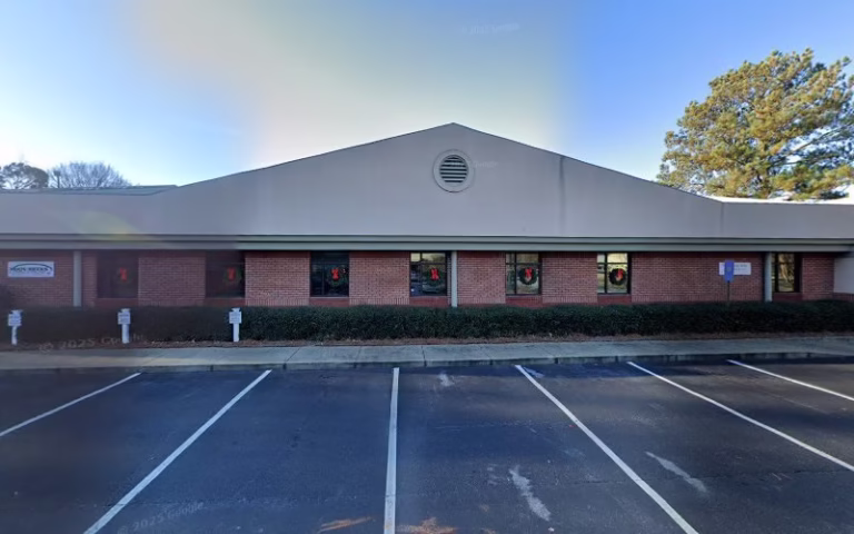 352176 french associates 1 768x480