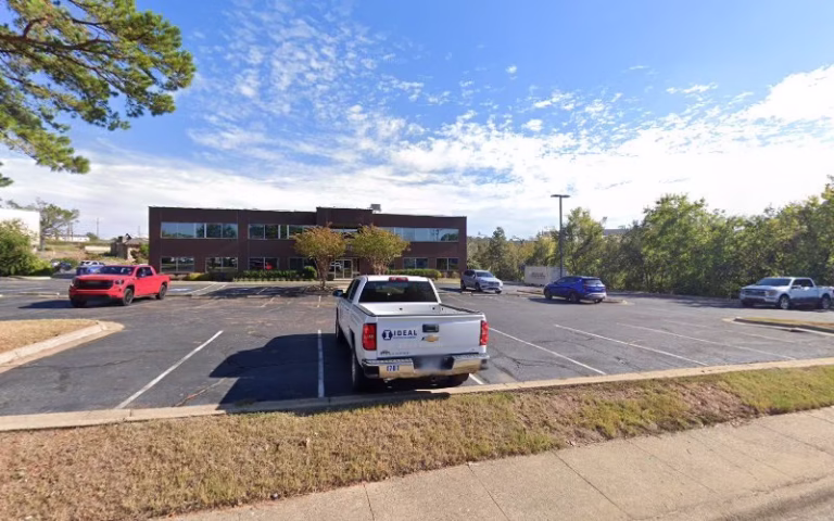 352212 lewis elliott mcmorran vadan 768x480