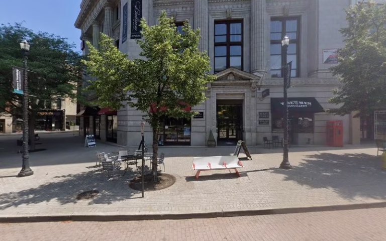 352427 johnson newhof associates 768x480